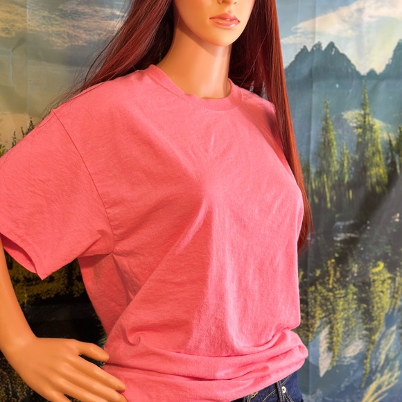 Gildan Tops - Lot of 2 Gildan Pink Women's Short Sleeve Tee